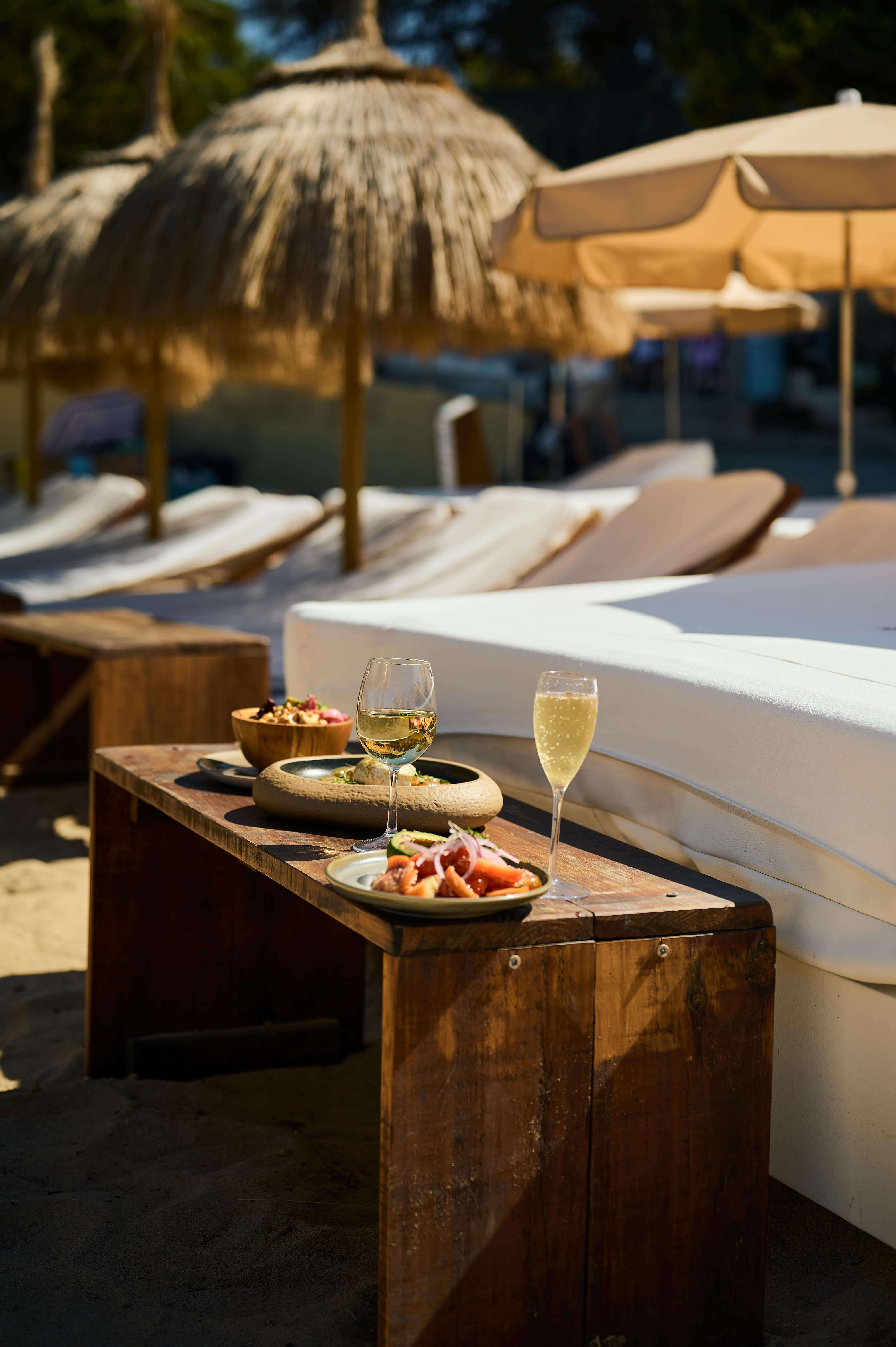 Champagne en la playa — eventos exclusivos en Ibiza
